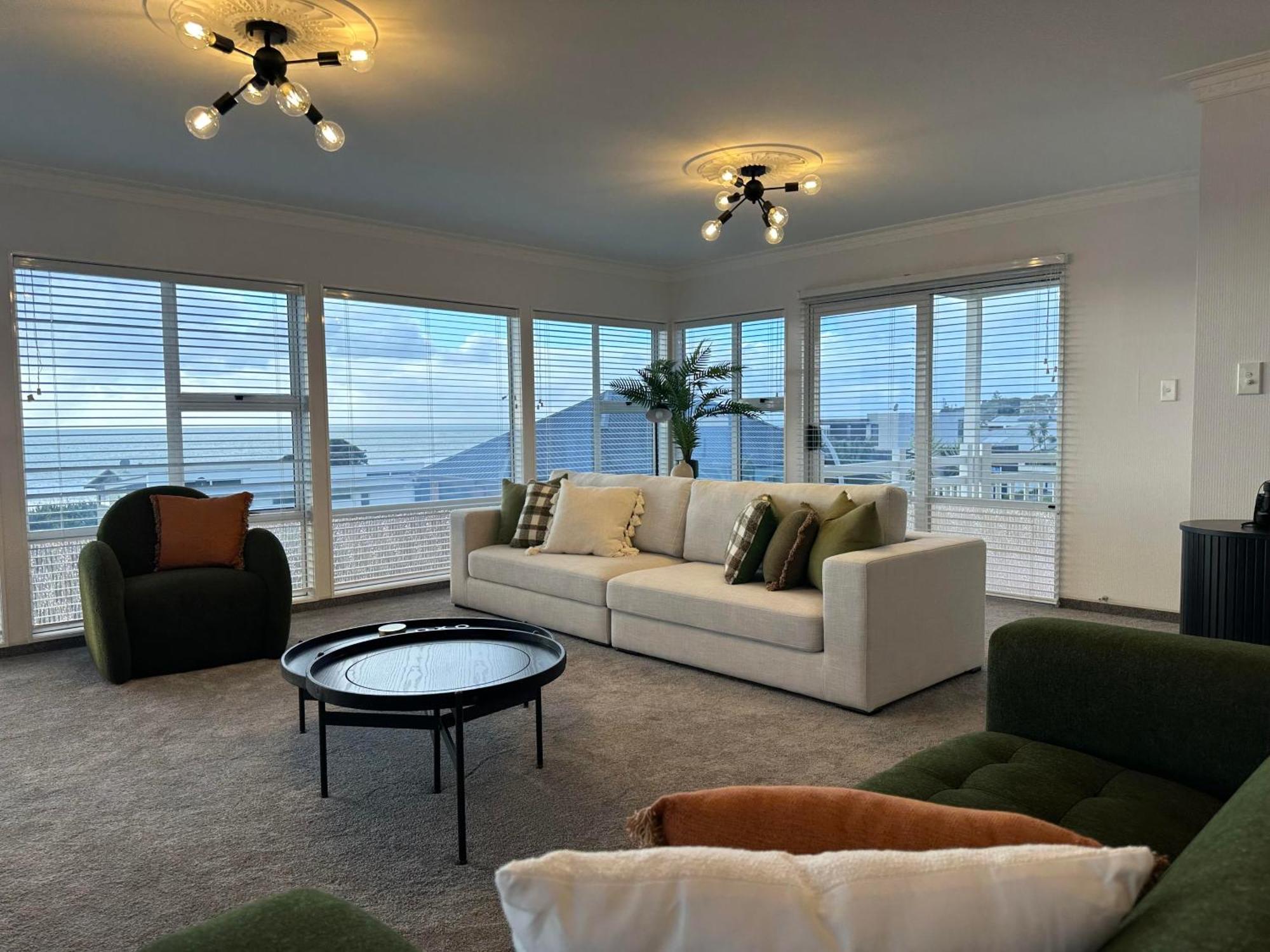Hamblyn Heights Stunning Seaviews In New Plymouth Βίλα Εξωτερικό φωτογραφία
